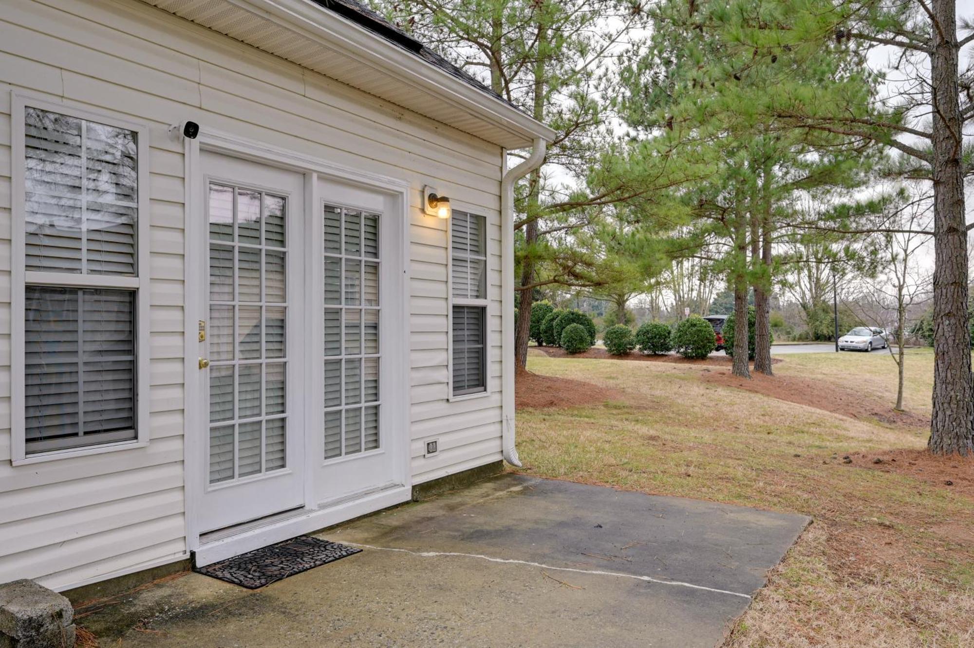 Centrally Located Townhome In Greensboro! Buitenkant foto